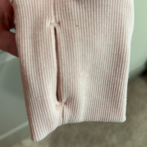 New without tags!  Pink lightweight sweatshirt in size XL - Picture 2 of 3